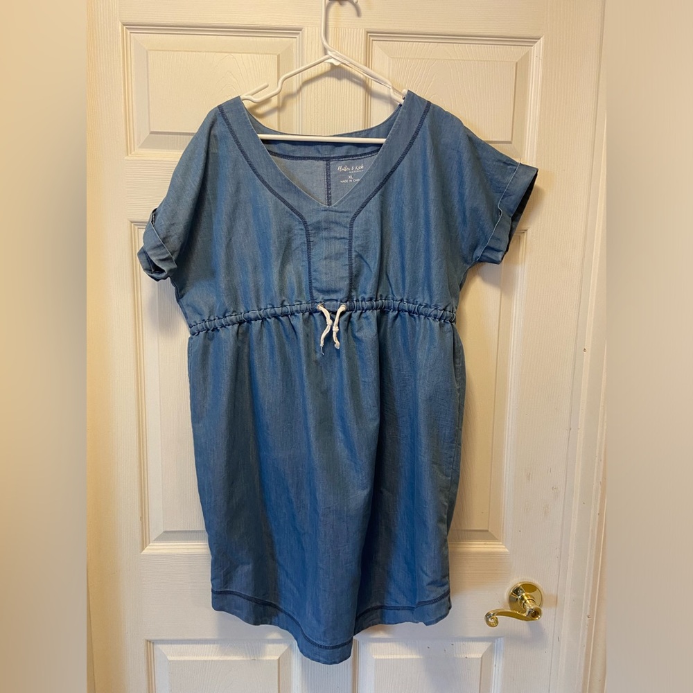 Flutter and Kick Women’s Maternity Dress